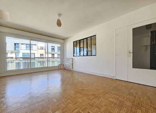 Appartement Puteaux 2 pièces 45,51 m² avec balcon, cave et parking