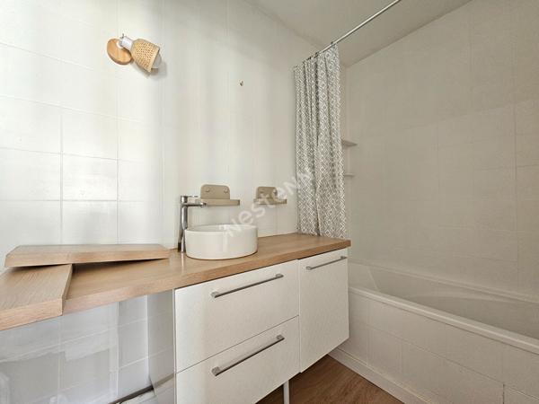 Appartement Puteaux 2 pièces 45,51 m² avec balcon, cave et parking