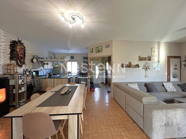 MAISON FAMILIALE AVEC 3 CHAMBRES SUR TERRAIN DE 1500M² À VENDRE EN CAMPAGNE DE CHABRIS (INDRE 36)