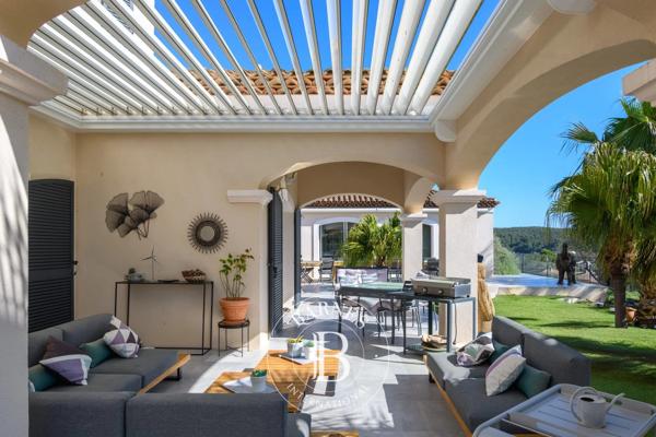 Sanary-sur-Mer, Villa 4 Chambres -  330 m² à vendre