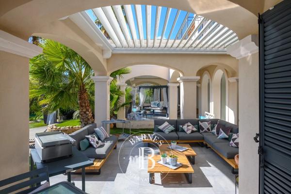 Sanary-sur-Mer, Villa 4 Chambres -  330 m² à vendre