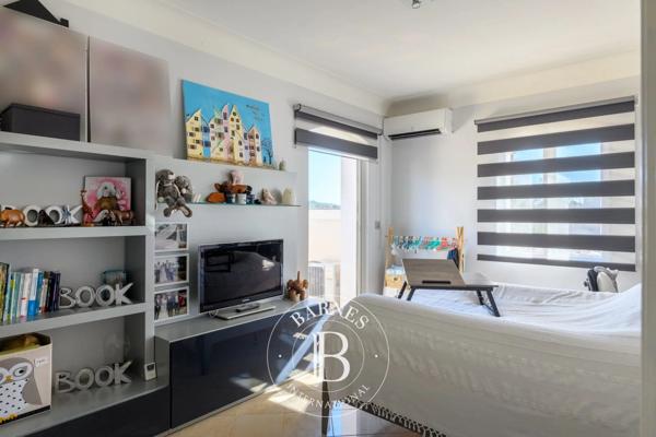 Sanary-sur-Mer, Villa 4 Chambres -  330 m² à vendre