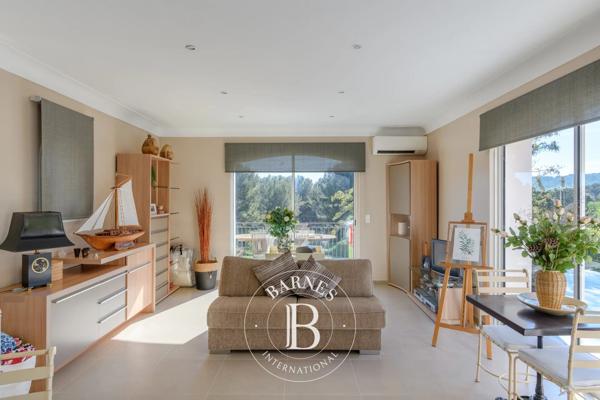 Sanary-sur-Mer, Villa 4 Chambres -  330 m² à vendre
