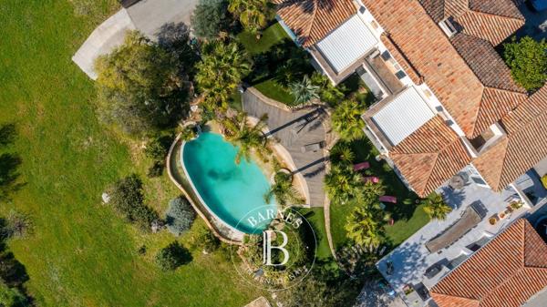 Sanary-sur-Mer, Villa 4 Chambres -  330 m² à vendre