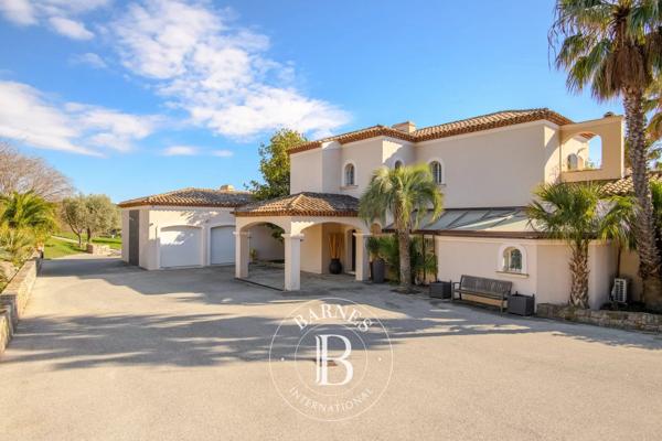Sanary-sur-Mer, Villa 4 Chambres -  330 m² à vendre