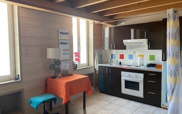 Immeuble à vendre    6 pièces • 110,83 m2 Rochefort