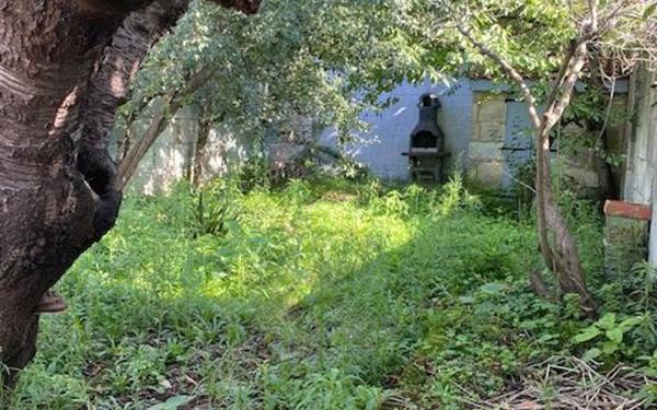 Immeuble à vendre    6 pièces • 110,83 m2 Rochefort