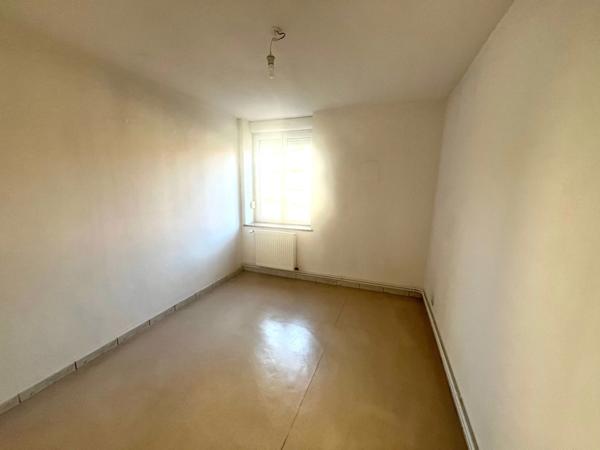 Appartement à louer 5 pièces Proche de CHAMPIGNEULLES (54)