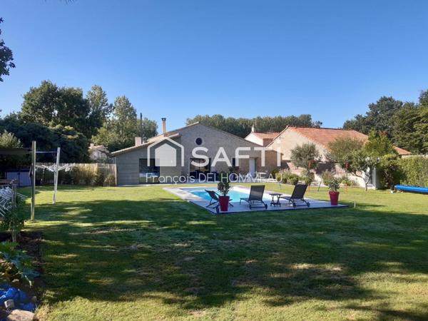 Grange rénovée, 4 chambres, piscine, beau terrain... idéal pour famille ou projet gîte