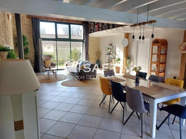 Grange rénovée, 4 chambres, piscine, beau terrain... idéal pour famille ou projet gîte