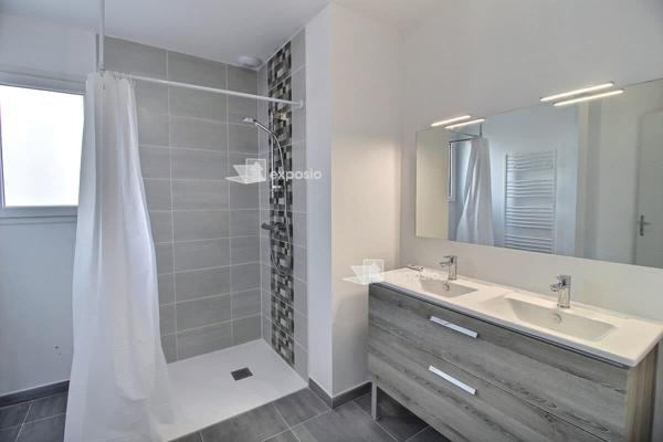 Maison Aigondigne 3 chambres et garage