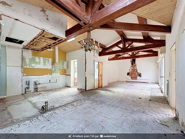 CARQUEFOU "Le Housseau", maison de 134 m², à réhabiliter