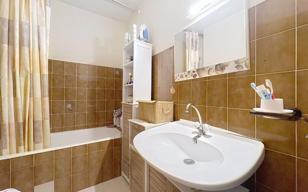 Appartement à vendre    2 pièces • 48,62 m2 Anglet