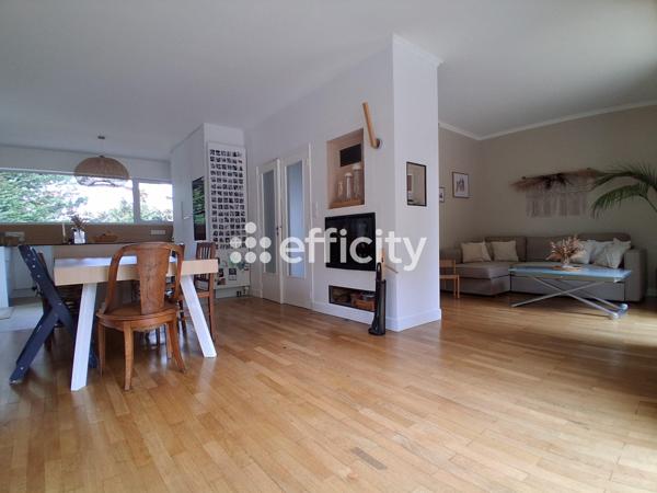 Maison 10 pièces - 208 m²