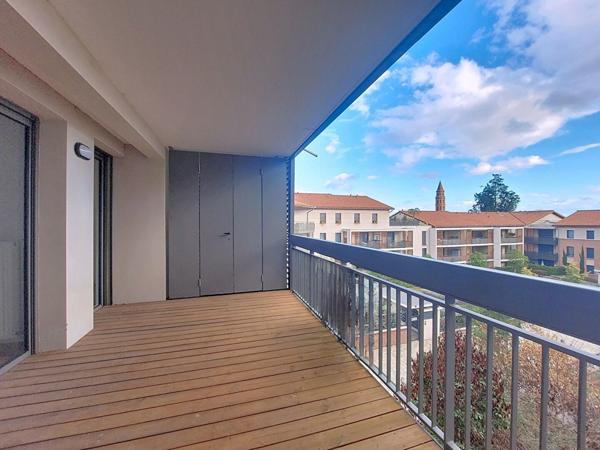 Au coeur du centre-ville de Castanet-Tolosan rare appartement de type 4