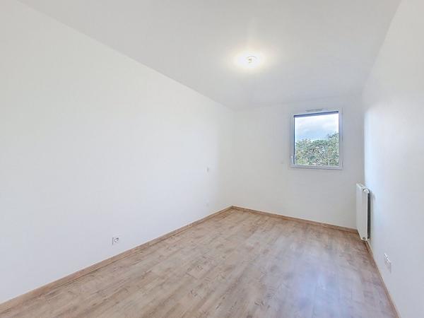 Au coeur du centre-ville de Castanet-Tolosan rare appartement de type 4