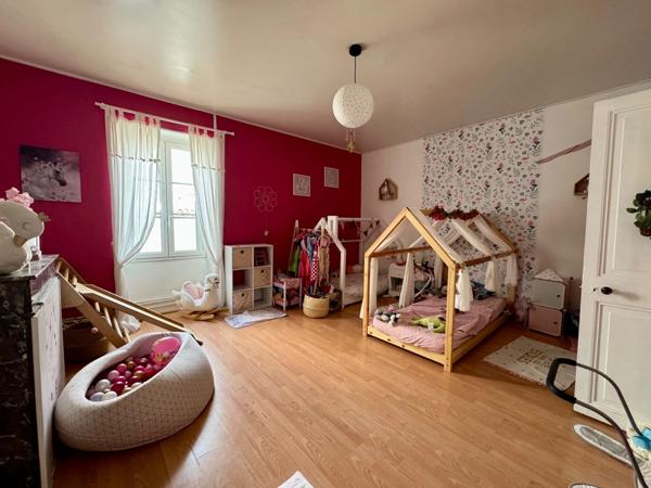 Maison à vendre 9 pièces 220m² AIGREFEUILLE D'AUNIS (17)
