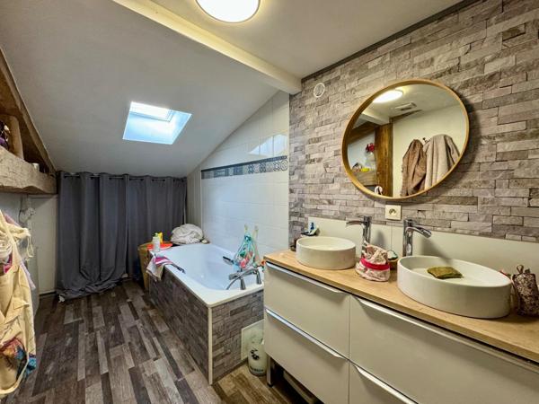 Maison à vendre 9 pièces 220m² AIGREFEUILLE D'AUNIS (17)