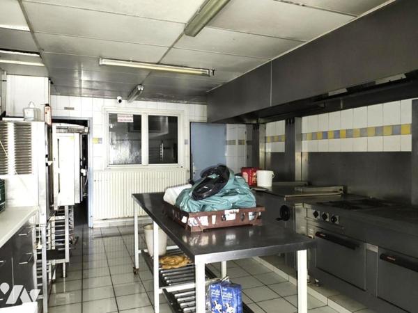 Local en plein centre de Lumbres