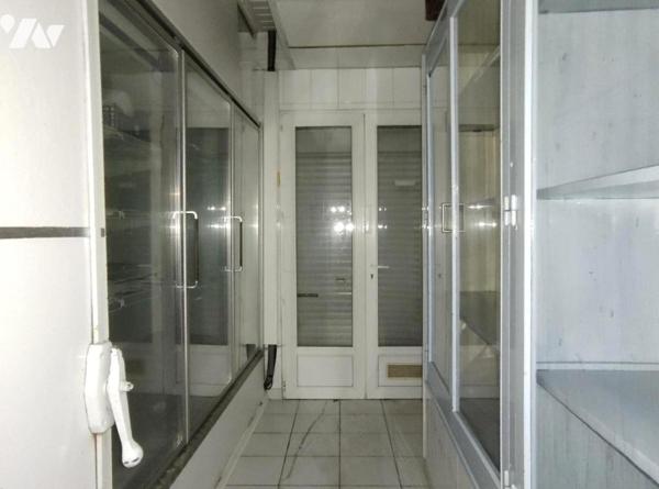 Local en plein centre de Lumbres