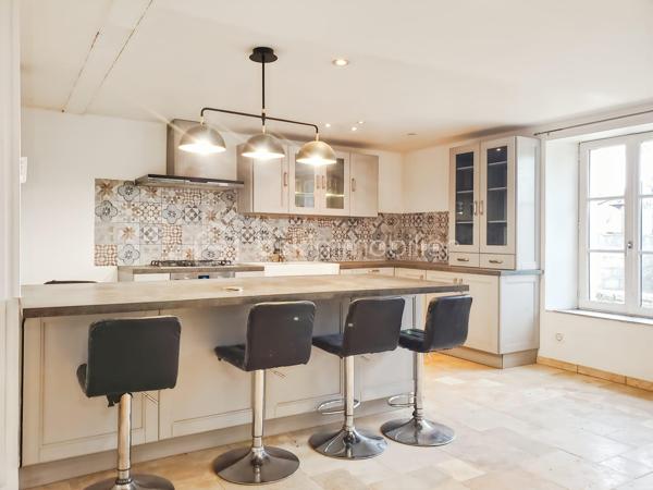 Maison en pierre de 143 m²