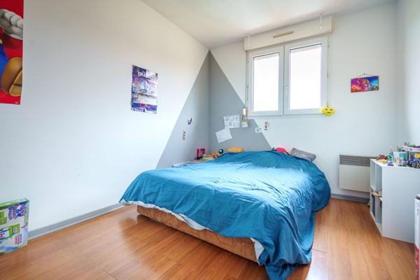 A VENDRE - TOURNEFEUILLE - Appartement T5 avec terrasse, garage, cave et parking