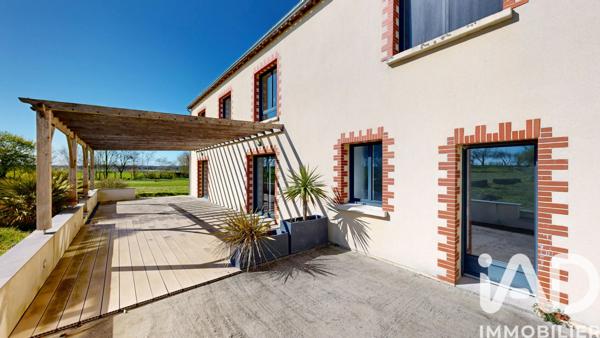 Maison à vendre 6 pièces 171 m² Beaupréau-en-Mauges