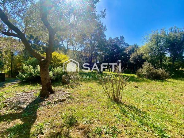 Villa de 170m2 dont un gîte de 40m2 et piscine  sur un terrain de 1860m2