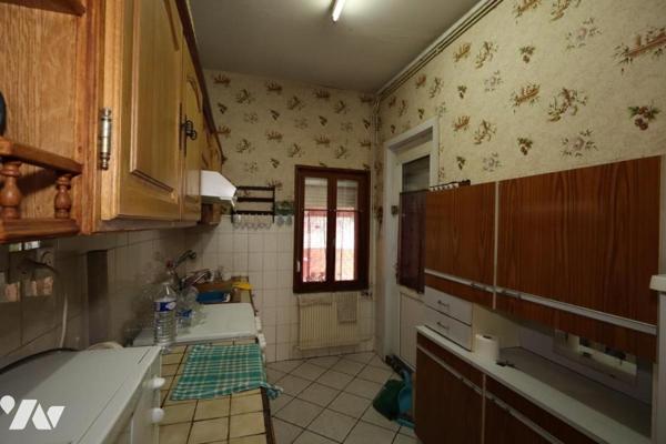 MAISON SEMI MITOYENNE 3 CHAMBRES A RENOVER