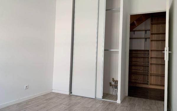 Appartement à louer    3 pièces • 57 m2 Massy