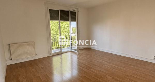 Location Appartement 4 pièces 78.31 m² - Villeneuve-saint-germain 02200