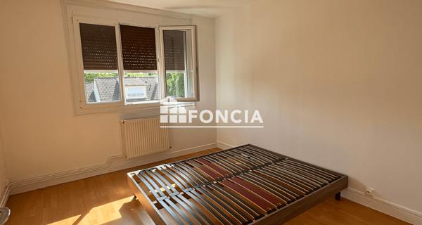 Location Appartement 4 pièces 78.31 m² - Villeneuve-saint-germain 02200