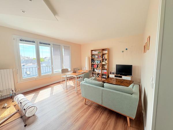 Appartement Angers quartier Jeanne d'Arc avec locataires en place, rentabilité assuré !