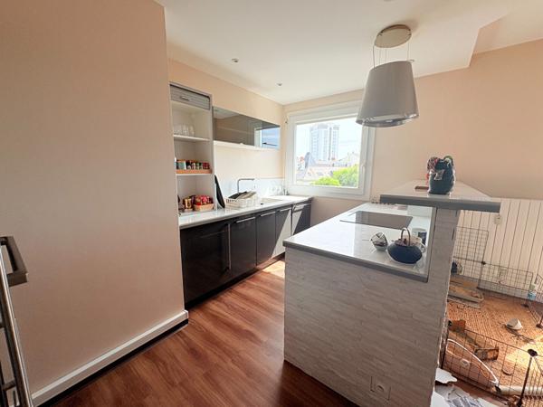 Appartement Angers quartier Jeanne d'Arc avec locataires en place, rentabilité assuré !