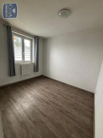 Appartement à louer 3 pièces 57.68m² Jeumont (59460)