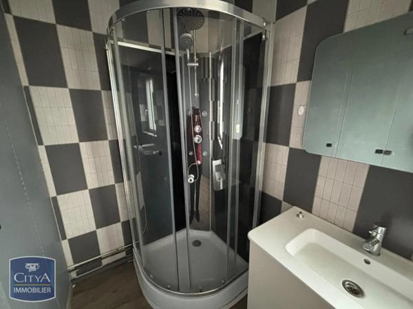 Appartement à louer 3 pièces 57.68m² Jeumont (59460)