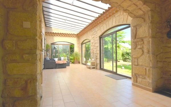 Maison à vendre    6 pièces •  Castelnau-le-Lez