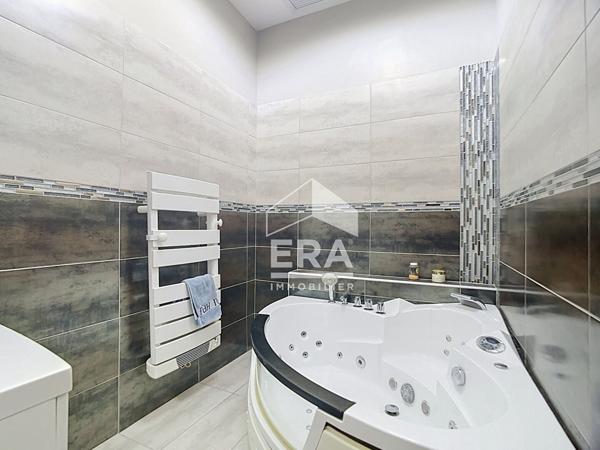 Appartement 4 pièces de 116 m² à vendre - Cours Julien, Marseille