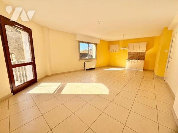 EXCLUSIVITÉ - NOUVEAUTÉ ÉTUDE TRENTE CINQ NOTAIRES / Appartement T2 - 51,61 m² - Coeur de bourg...