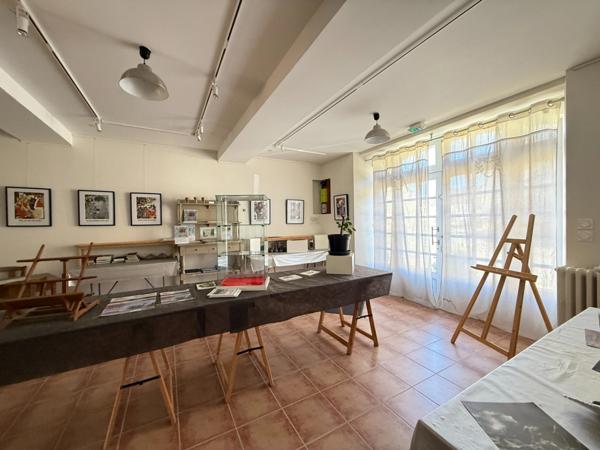 Très belle demeure de 392m² du 17ème siècle, 7 chambres, terrain de 1163m² 548 000 €