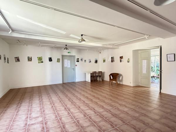 Très belle demeure de 392m² du 17ème siècle, 7 chambres, terrain de 1163m² 548 000 €