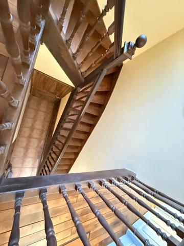 Très belle demeure de 392m² du 17ème siècle, 7 chambres, terrain de 1163m² 548 000 €