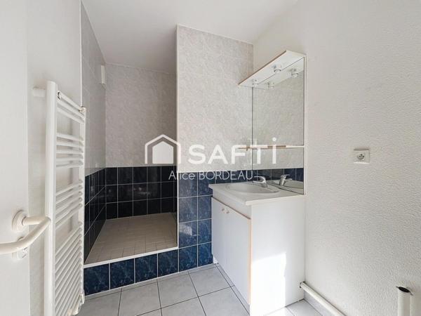 T2 Vannes –Terrasse sud,parking,résidence standing