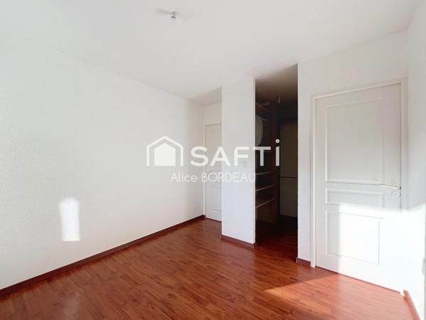 T2 Vannes –Terrasse sud,parking,résidence standing