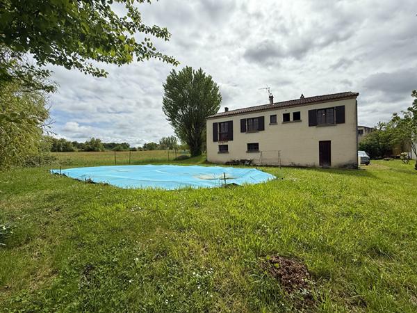 47300 VILLENEUVE SUR LOT Maison avec piscine à 10mn de Villeneuve/Lot