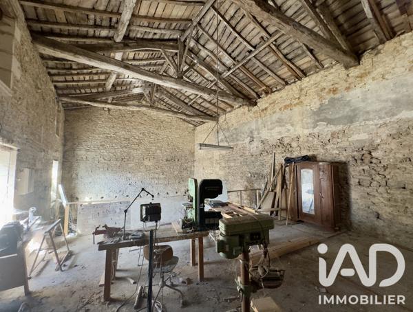 Maison à vendre 1 pièce 105 m² Châteauneuf-sur-Charente