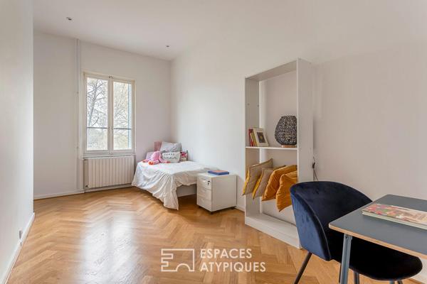 Appartement familial face au parc en dernier etage