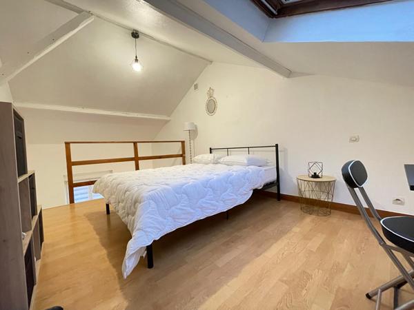 Poitiers (86000) IMMEUBLE 101 M2 3 LOGEMENTS ET COUR PROCHE CENTRE-VILLE ET GARE