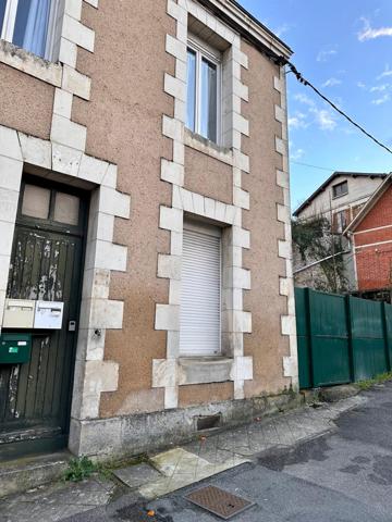 Poitiers (86000) IMMEUBLE 101 M2 3 LOGEMENTS ET COUR PROCHE CENTRE-VILLE ET GARE