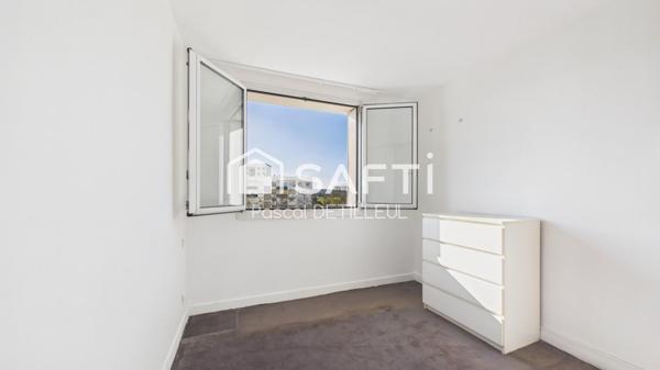 SAINT-CLOUD - Val d'Or Appartement 4 pièces 74m2  Vue Hippodrome de Saint-Cloud